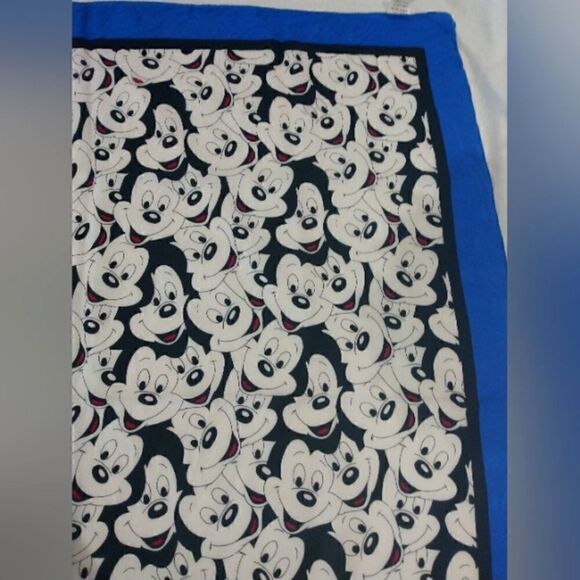 Mickey Mouse Disney 💯 Silk Scarf Square Neck Scarf EUC Vintage - Picture 7 of 13